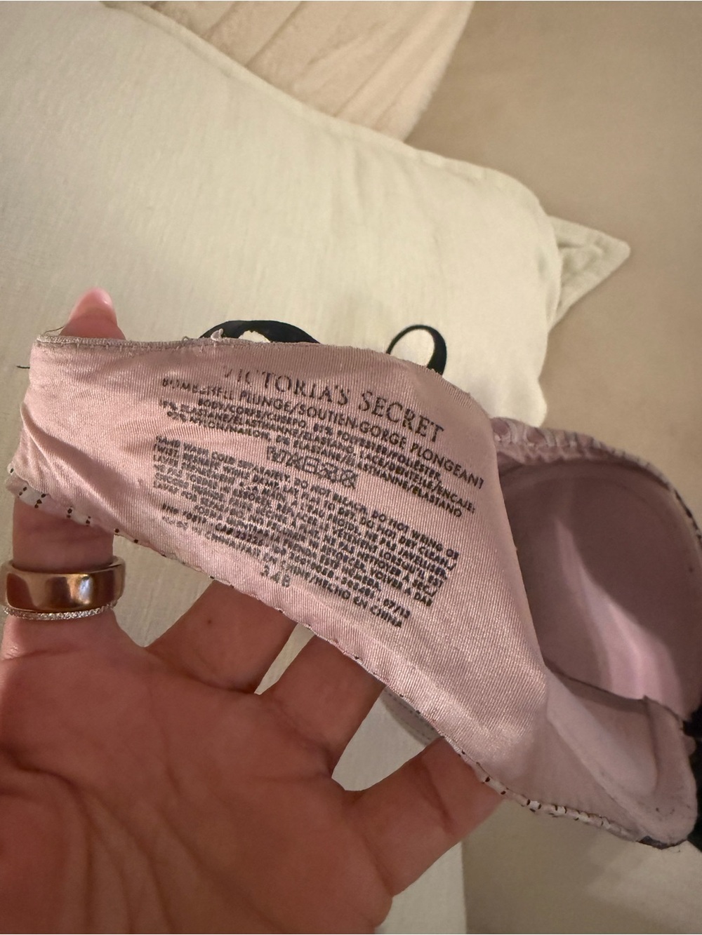 Victoria's Secret Bra Set - Picture 9 of 9